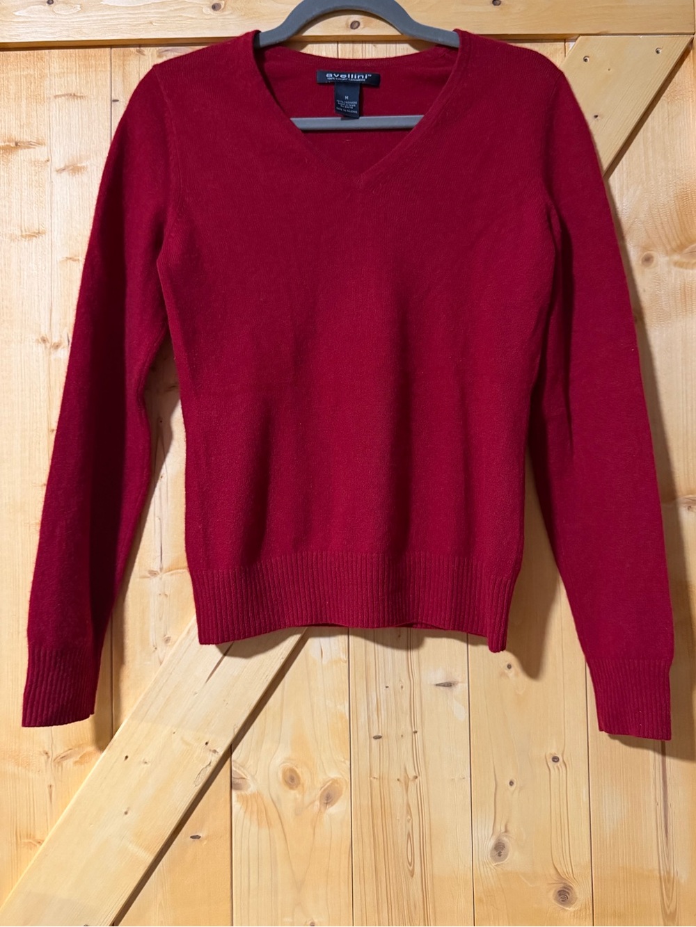 Avellini 100% Cashmere V-Neck Sweater Red Size Medium